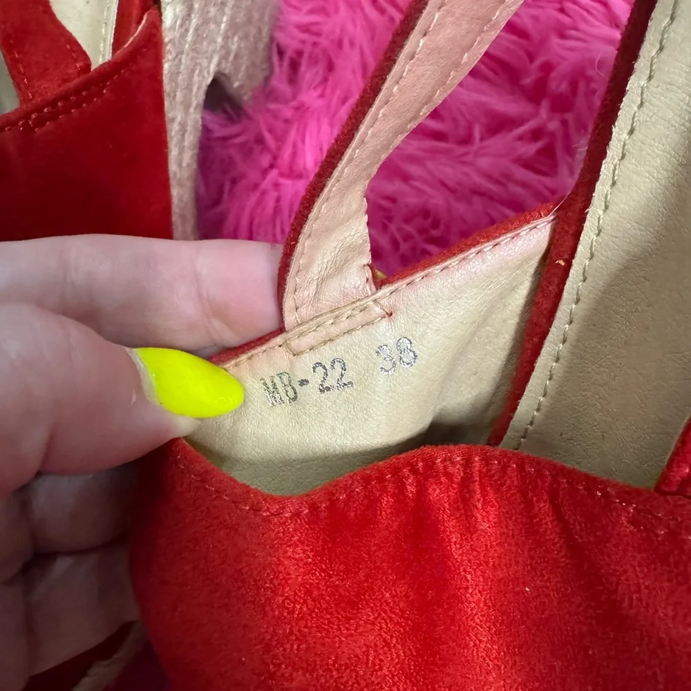 Red‎ Women's Sandals